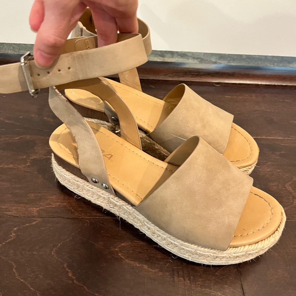 Espadrilles size 6.5